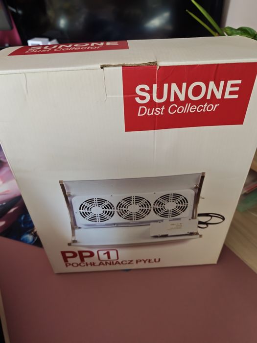 Pochłaniacz pyłu do paznokci