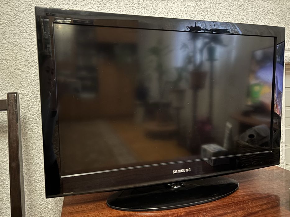 Телевізор Samsung le32e420e2w