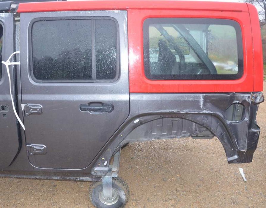 Двері ліві передні/задні JEEP WRANGLER JL 2017-2023р Джип Вранглер