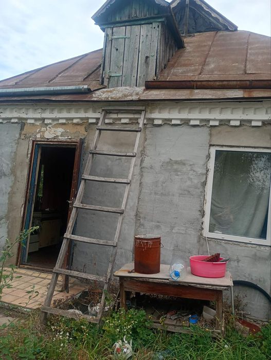 продам пів будинку в селі Саливонки Білоцерківський р-н Київська обл