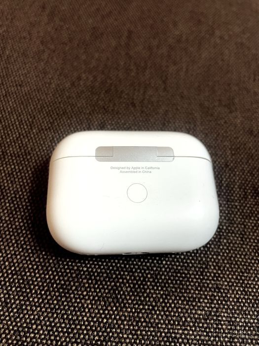 Airpods pro 2.