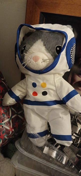 Maskotka ikea stan idelany z ubrankiem astronauta