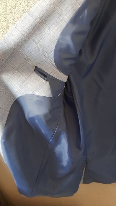 Nowy garnitur  krata