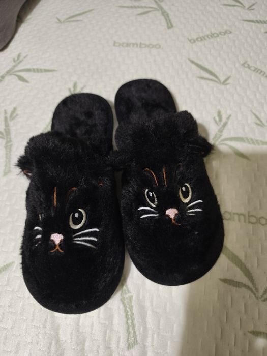 Ciepłe papcie damskie rozm 39