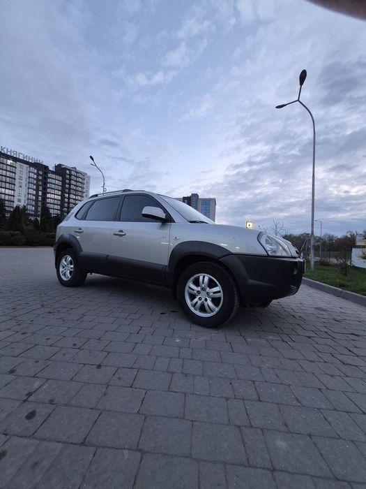 Автомобіль Hyundai Tucson