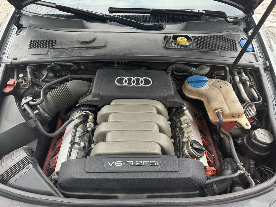 Продам Audi A6 C6 3.2 FSI Quattro (S-line)