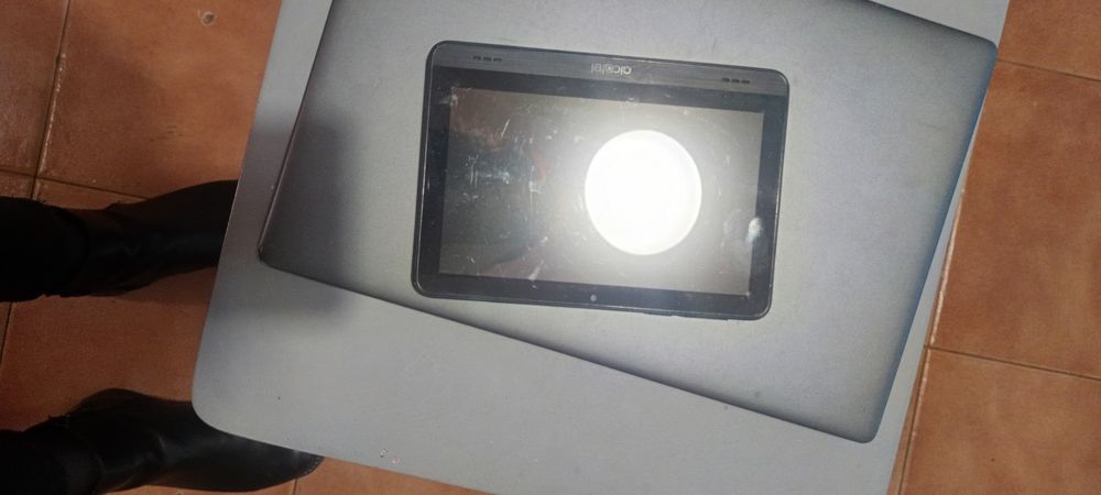 Tablet Alcatel..