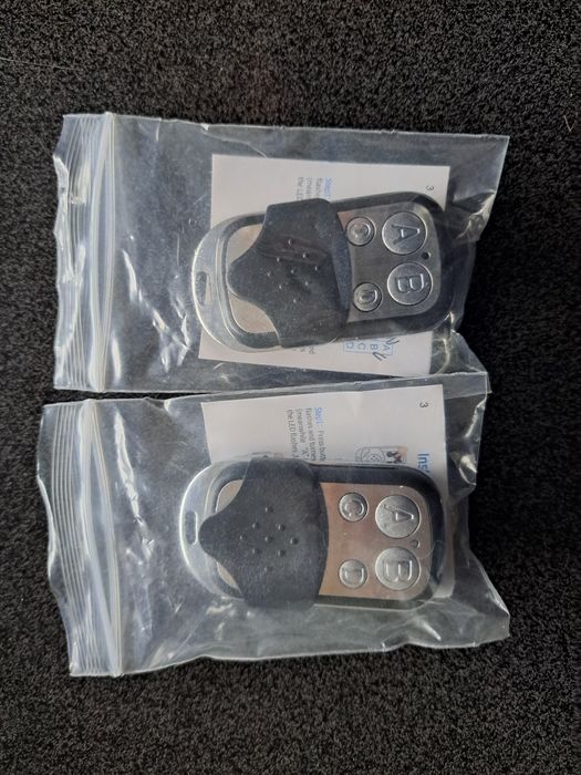 2 Universal Remote Controls (Fixed Code) 433MHz438920758984724480