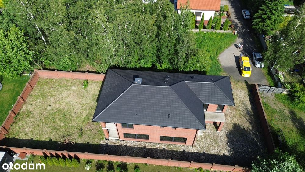 Dom Premium ze ścianami trójwarstwowymi w centrum