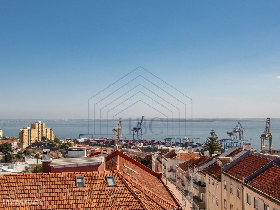 Apartamento T3 com Vista Rio - Lisboa
