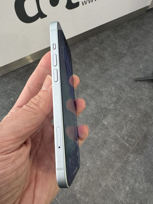 iPhone 15  128GB - 100% original