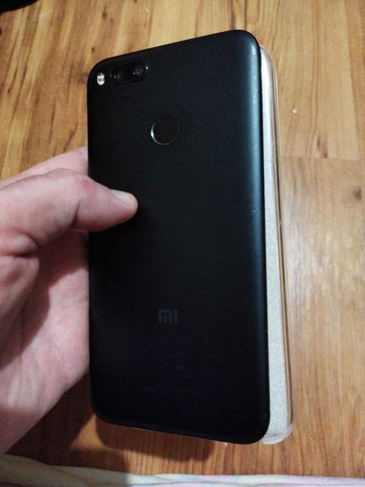 Xiaomi Mi A1 Смартфон