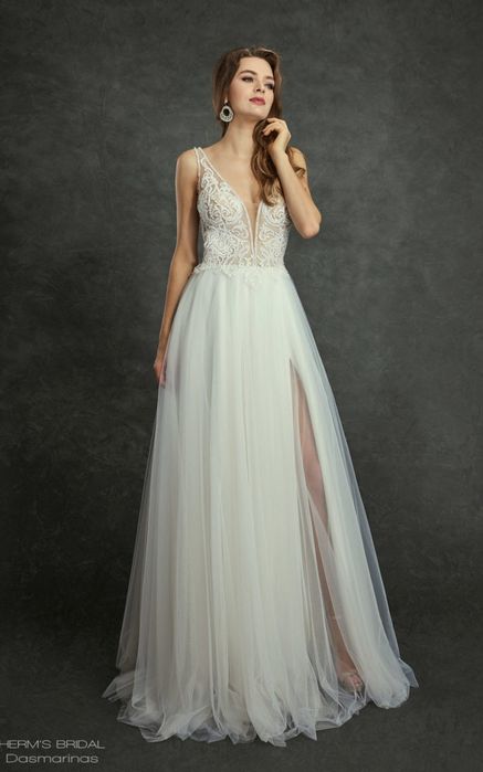 Suknia ślubna ivory Dasmarinas