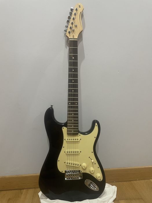 Guitarra stagg modelo statocaster