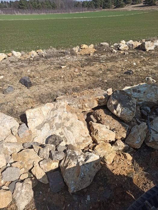 Głazy wapienne sprzedam