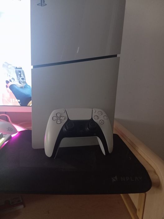 Ps5 digital com caixa e um comando