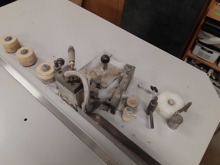 Okleiniarka i frezarka do obrzeży PCV JAROMA+przyrząd pomiarowy