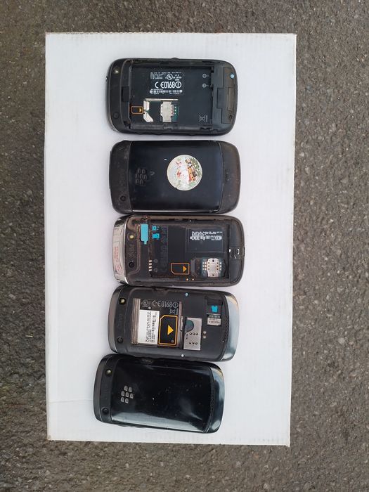 Телефони Blackberry 600 грн. Мобільні телефони / смартфони Кам'янець