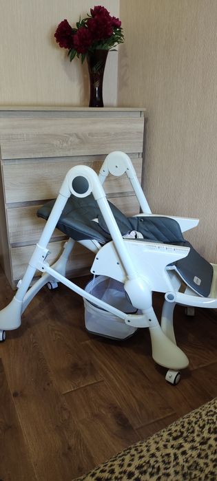 Стільчик для годування CARRELLO Caramel