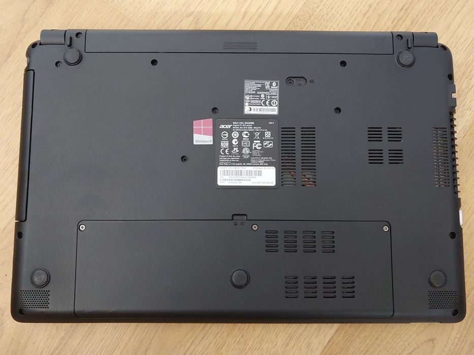 Laptop Acer Aspire E1-522 Windows 10 1TB HDD