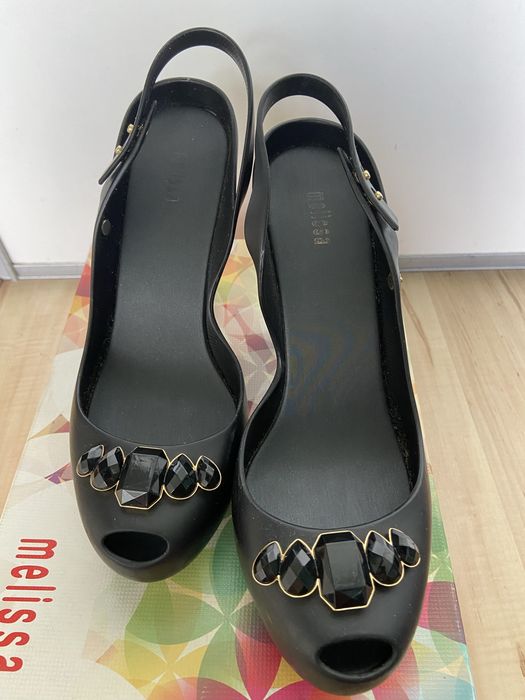 Buty na obcasie Melissa
