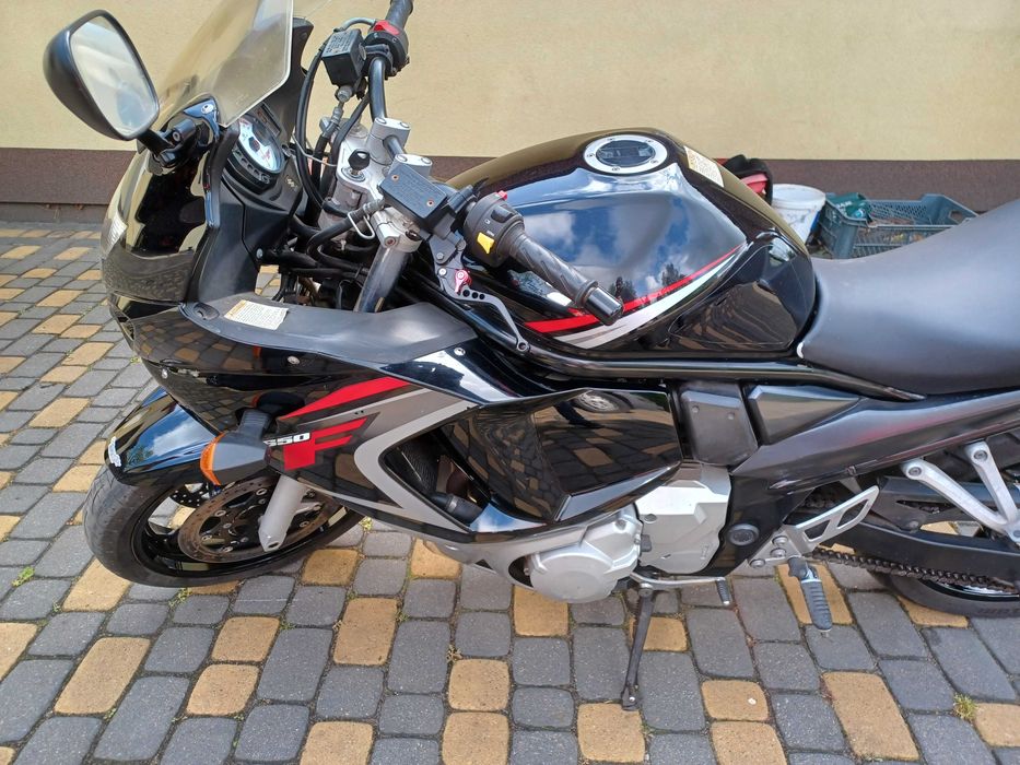 Suzuki GSX 650F dobry stan zarejestrowany