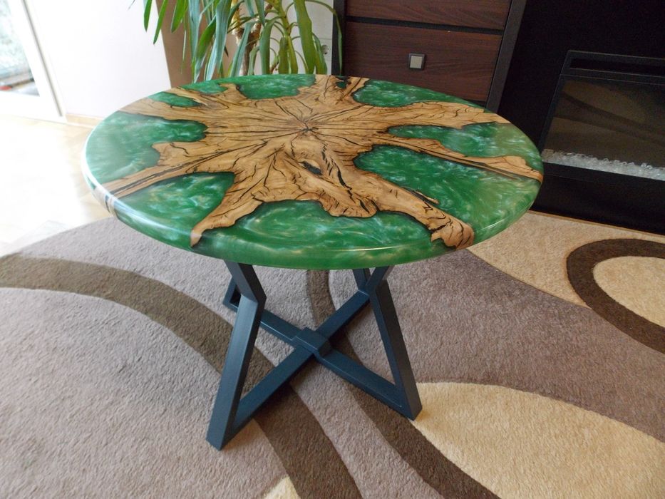 Журнальний столик з дуба залитий епоксидною смолою