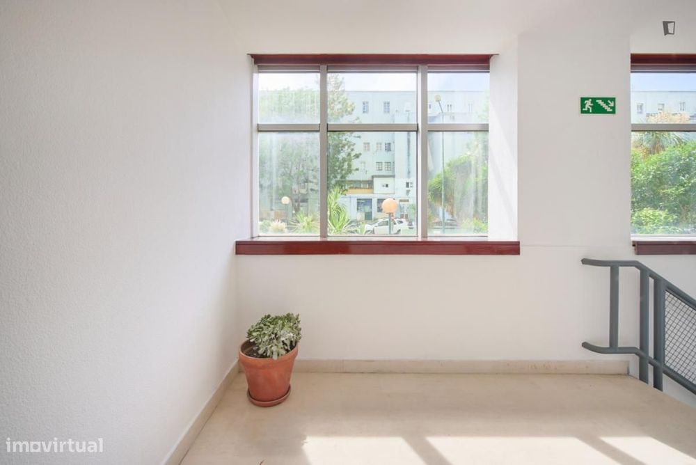 Quarto - localizado em Olaias Lisbon