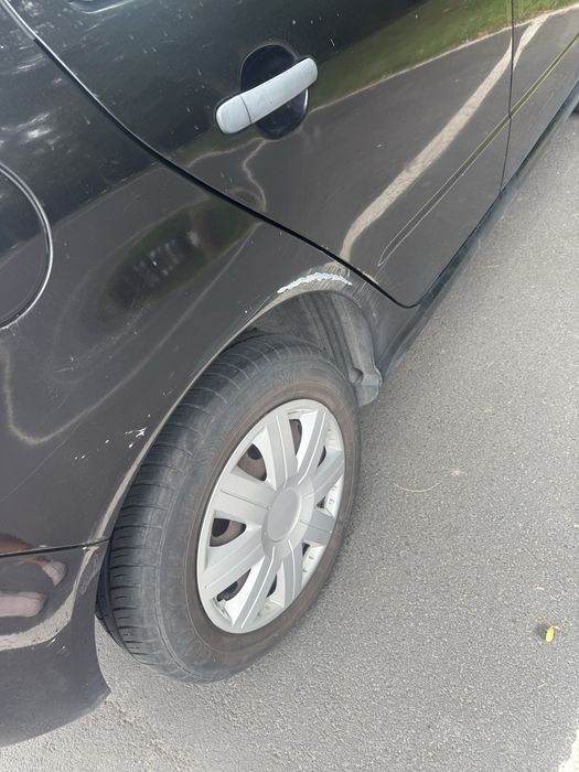 Skoda fabia 2005r. OC do pazdziernika, przeglad do lutego
