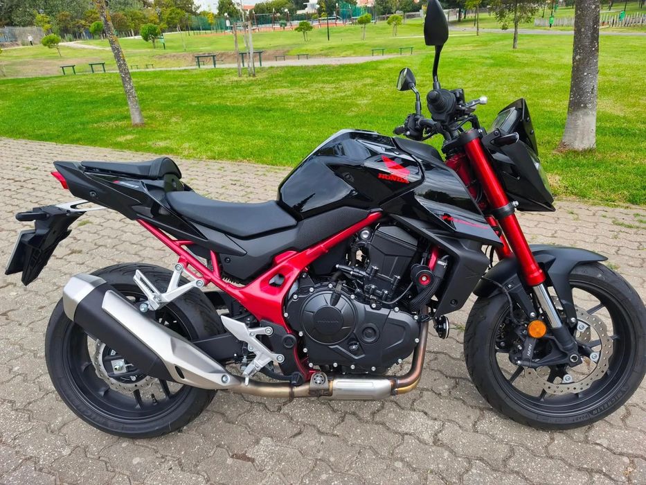 Honda Hornet 750 quickshift