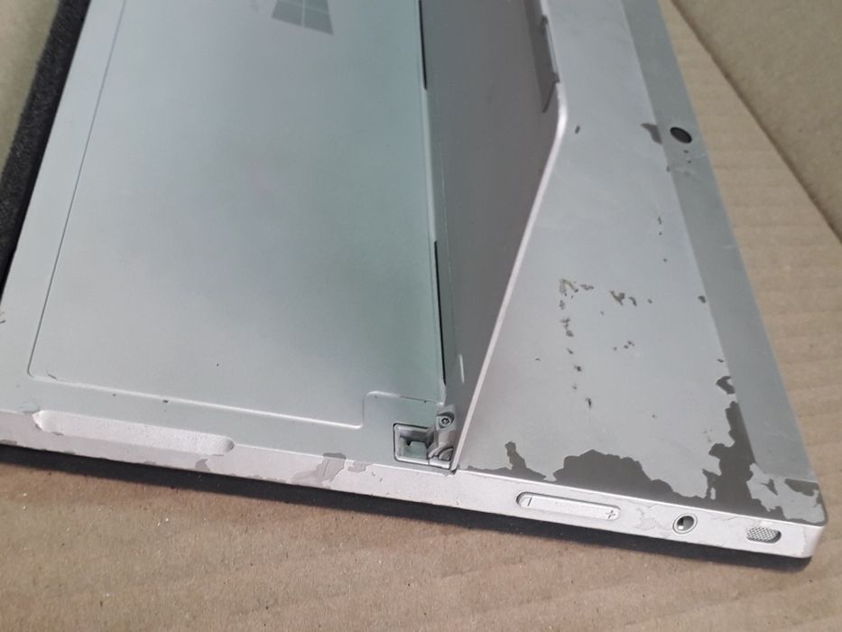 Microsoft Surface RT 32Gb (model 1572)