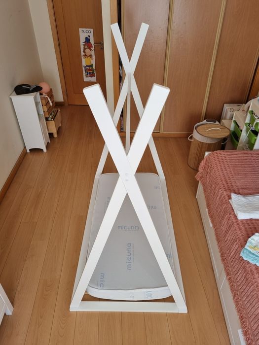 Cama Tipi 140X70 cm Zy Baby + colchão viscoelástico da Micuna