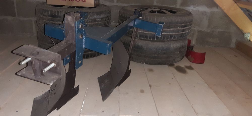 Плуг мототрактор