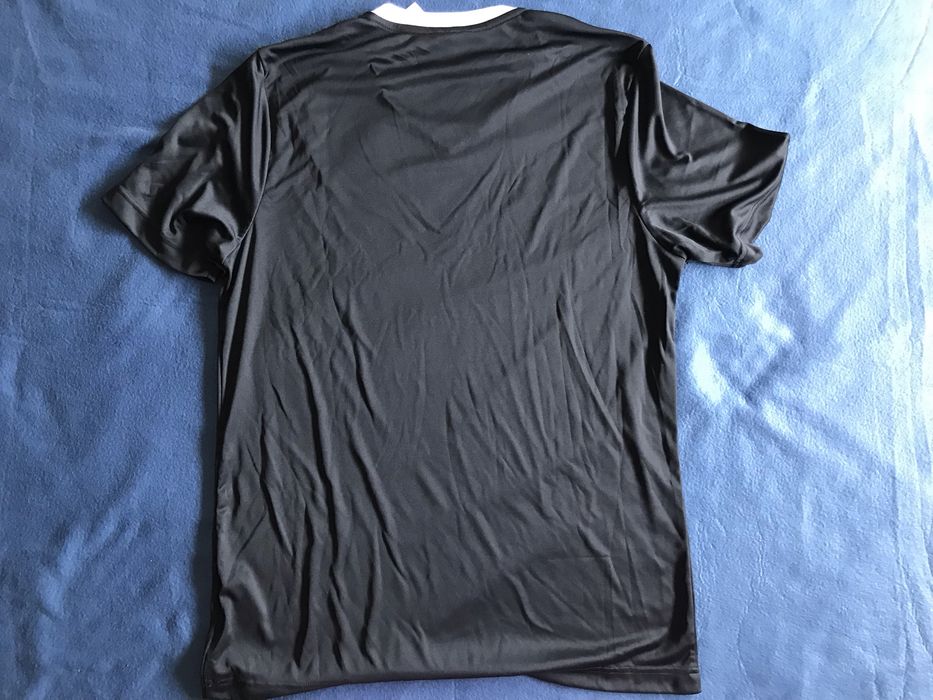 Camisola desporto adidas nunca usada