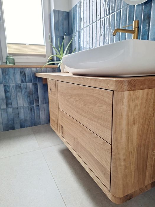 Dębowe meble łazienkowe, szafka pod umywalkę