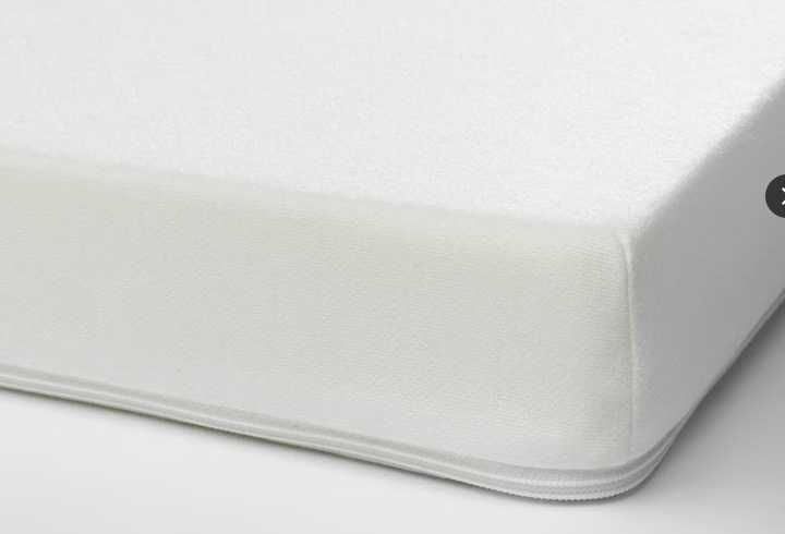 Berço IKEA, Gulliver, com colchão e roupa de cama, usado