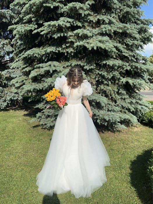 Весільна/випускна сукня