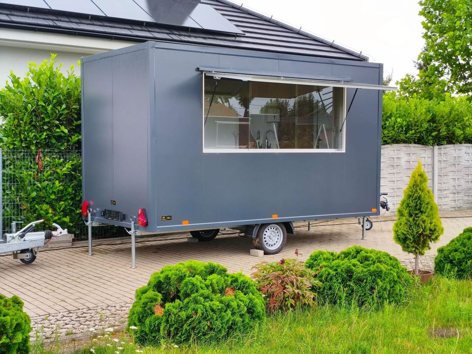 foodtrailer  Przyczepa gastronomiczna handlowa 3,5x2 gotowy biznes lody gofry