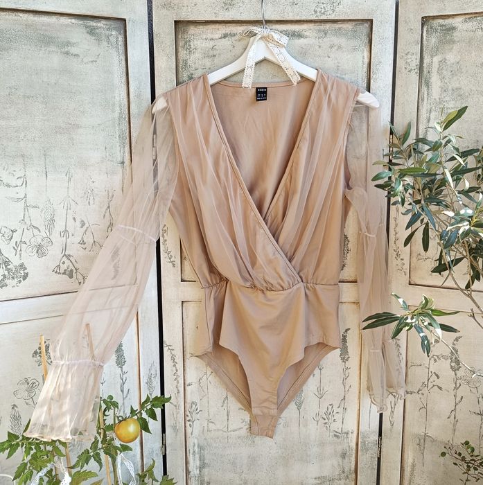 Body S biust 43x2 neo romantyzm tiul balletcore mesh bell sleeves coquette
