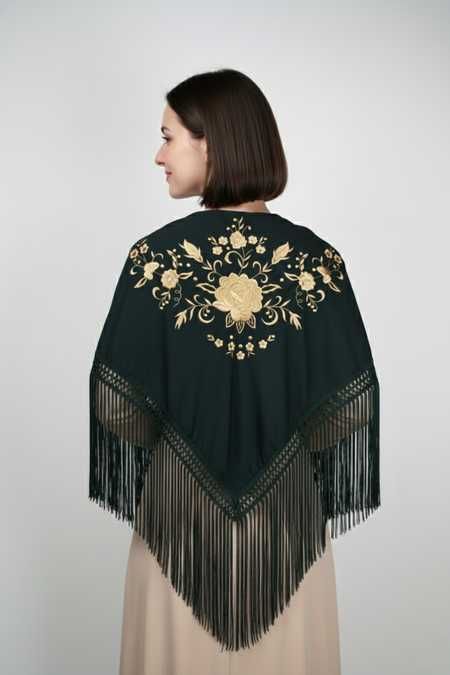 Xaile Bordado à Máquina (tipo Sevilhana)