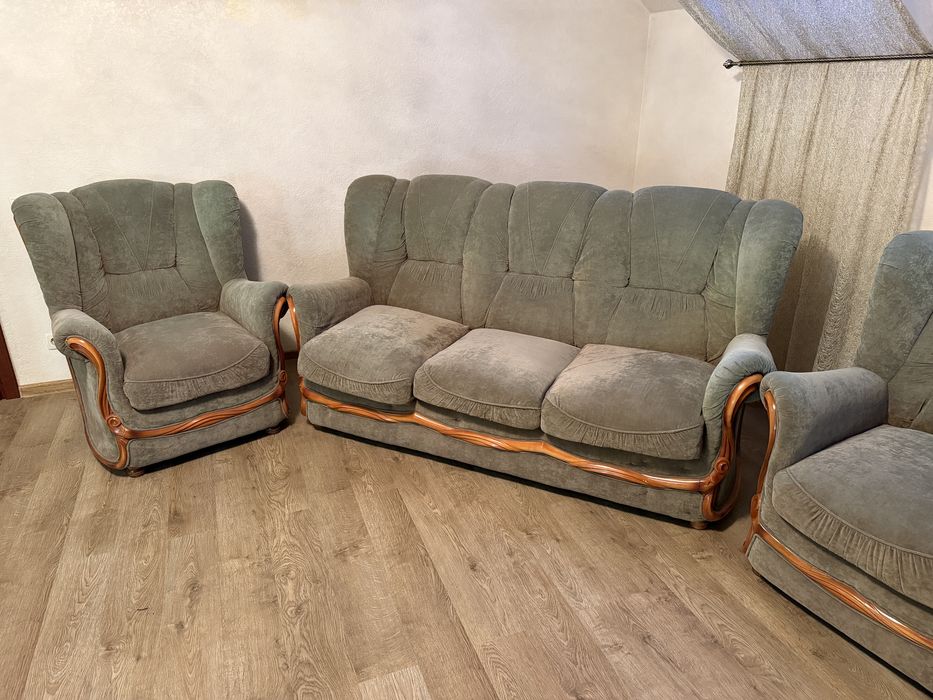 Продам диван та крісла в дуже гарному стані, розкладається на спальне місце
