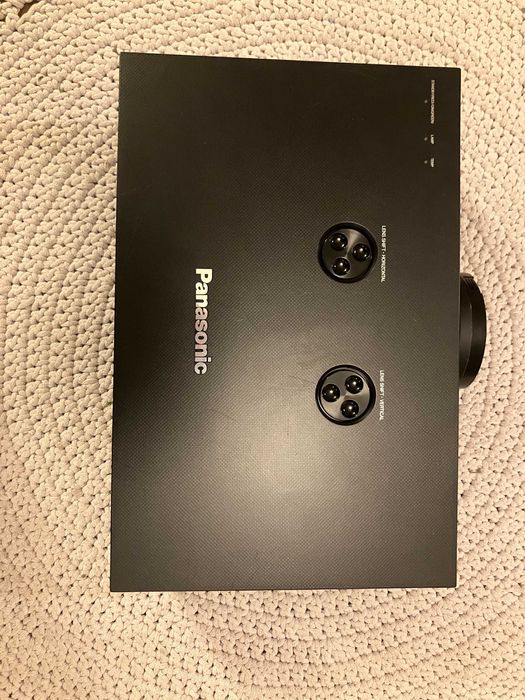 Projektor Panasonic PT-AE2000U