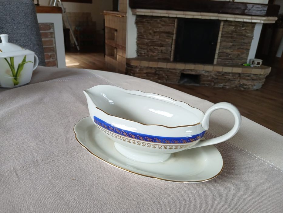 Porcelanowa sosjerka Ćmielów