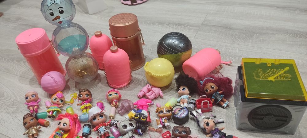 Sprzedam laleczki ,zwierzątka lol z akcesoriami