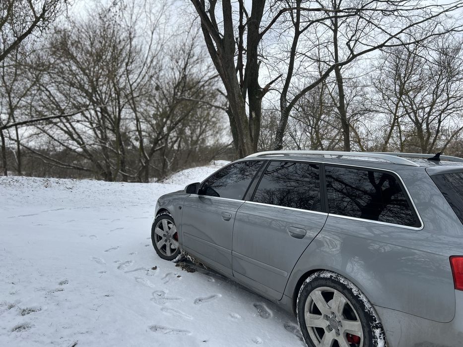 Автомобіль Audi A4B7