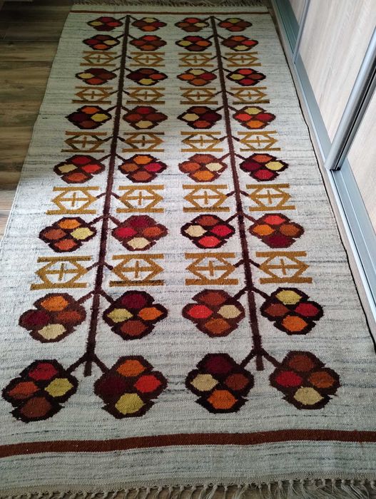 Wełniany ręcznie tkany kilim