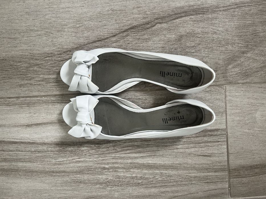 белые женские туфли\босоножки Мinelli р.38\25см  Италия