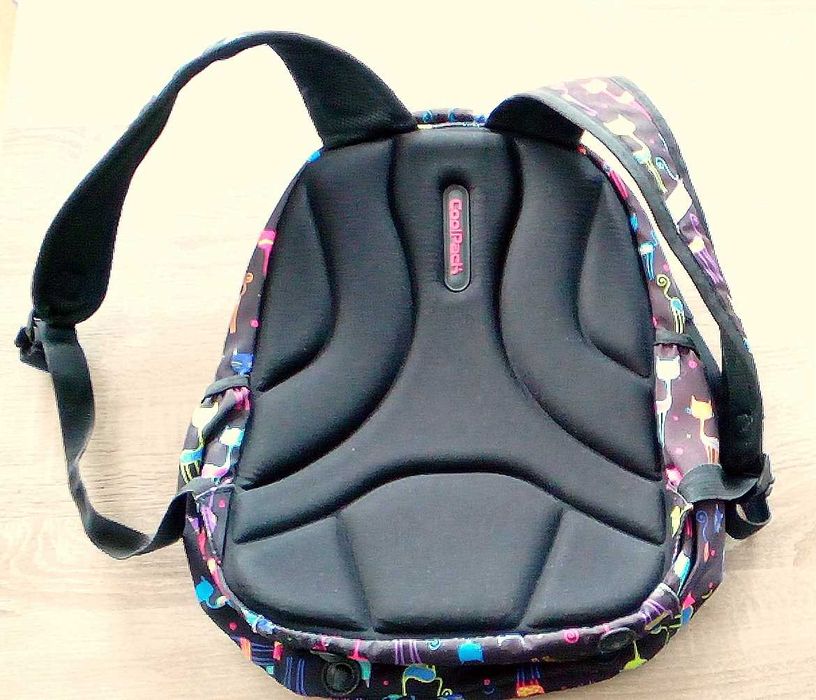 plecak firmy Coolpack z kotami