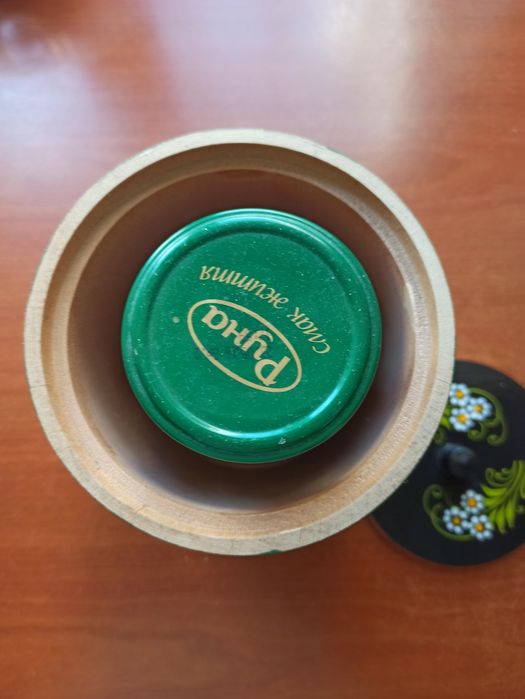 Дерев'яна декоративна бочечка .