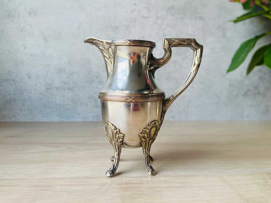 Старовинний посріблений соусник. Франція